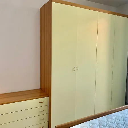 Apartamento Triangle Apartment In Spotorno Spotorno